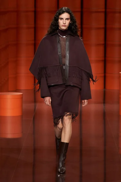 Look 34